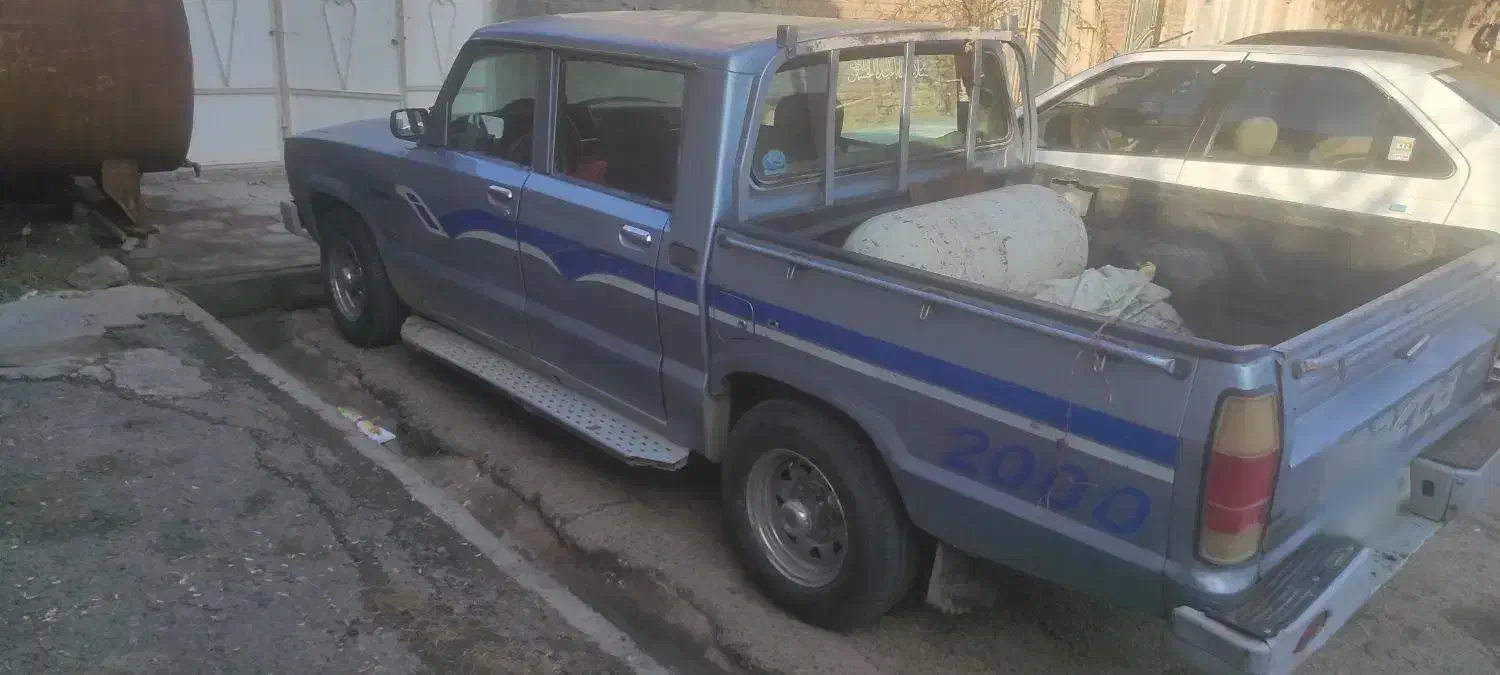 مزدا ۲۰۰۰|خودرو سواری و وانت|نقده, |دیوار