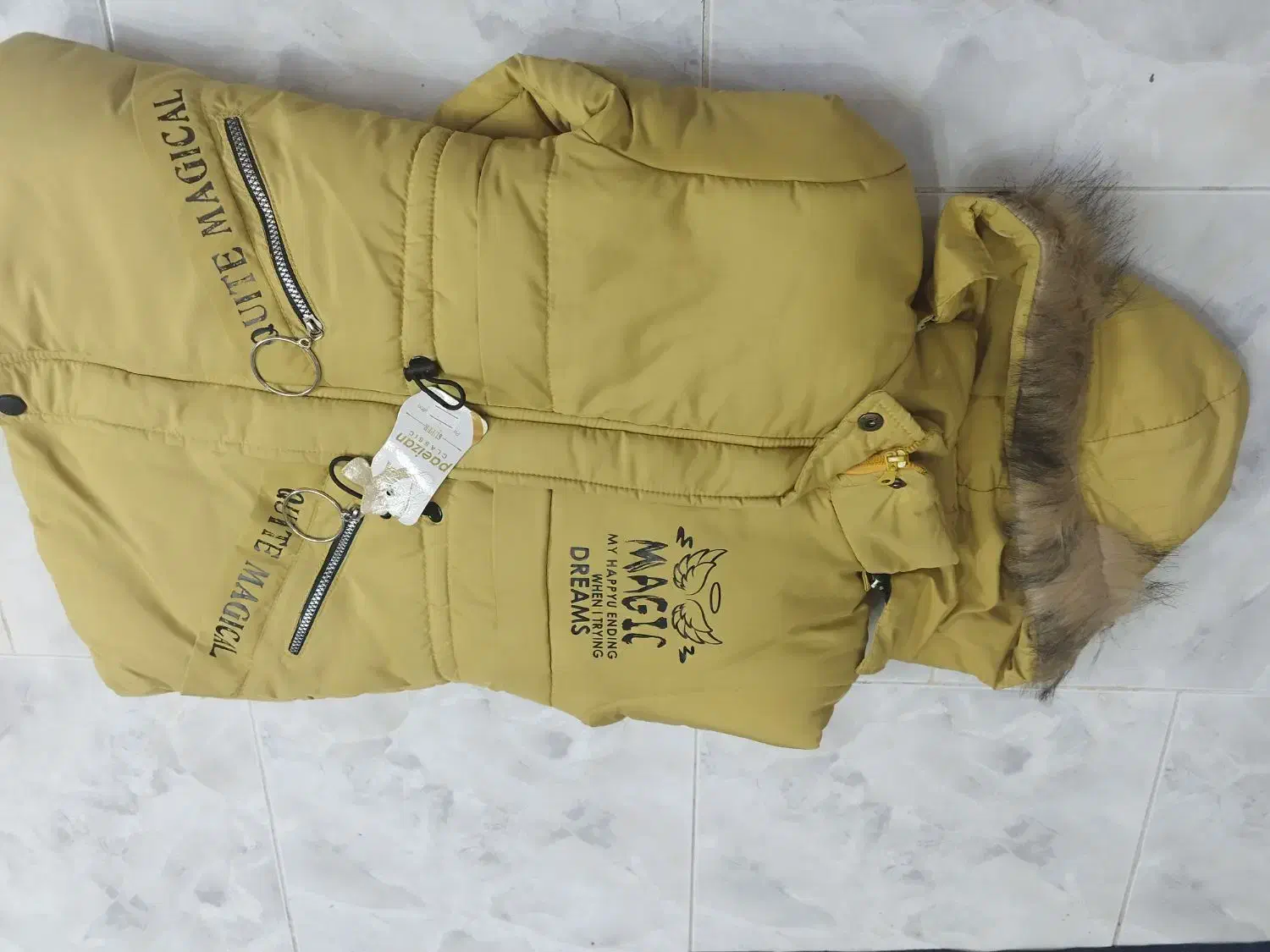 کاپشن کاملا نو ، شیک|لباس|صدرا-فارس, فاز ۱|دیوار