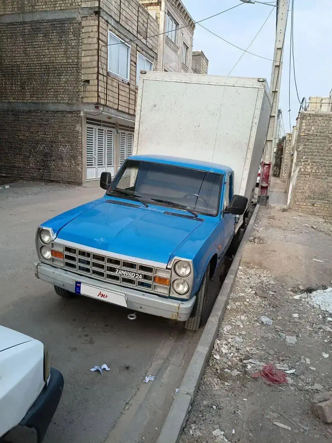 وانت نیسان۹۵ تناژ پایین|خودرو سواری و وانت|قم, شهرک فاطمیه|دیوار