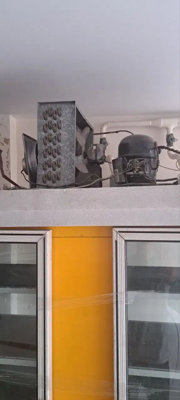 یخچال ۴ درب ایستاده|فروشگاه و مغازه|بروجرد, |دیوار