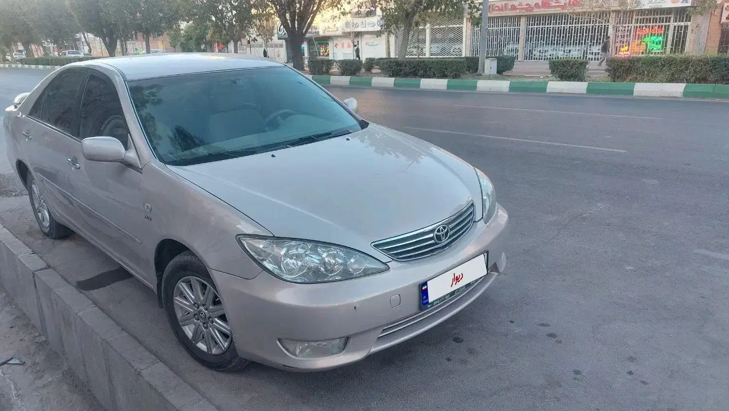 تویوتا کمری۲۰۰۵|خودرو سواری و وانت|سبزوار, قصبه غربی|دیوار