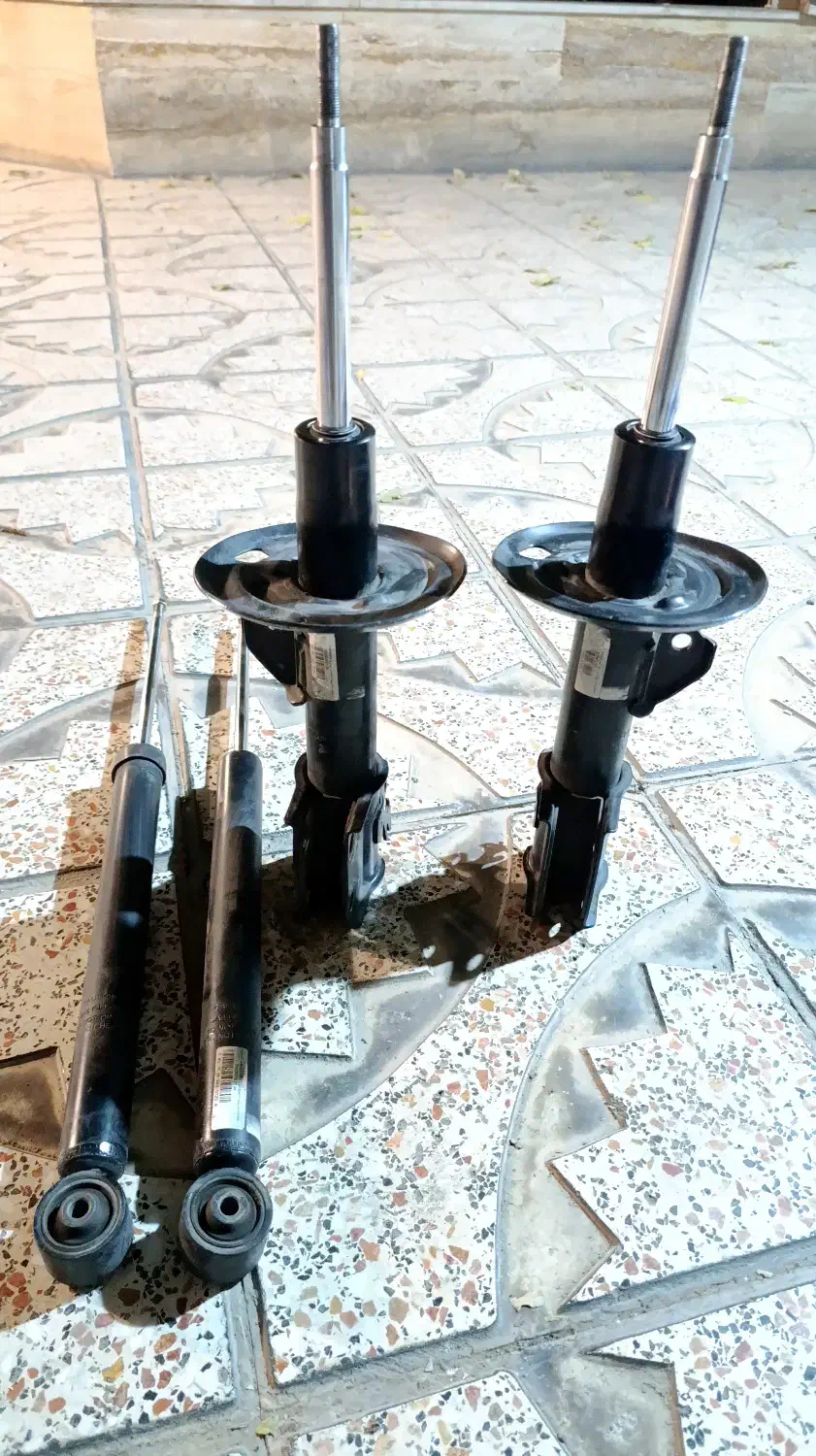 کمک جلو و عقب شاهین|قطعات یدکی و لوازم جانبی|کرج, فاز ۳ گوهردشت|دیوار