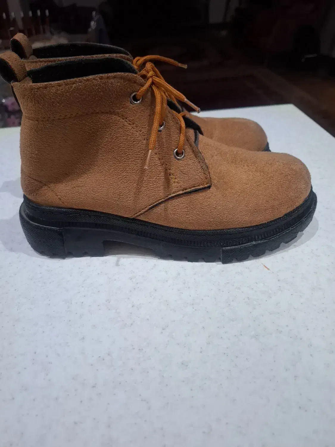 نیم بوت سایز ۳۸|کیف، کفش، کمربند|گرمدره, |دیوار