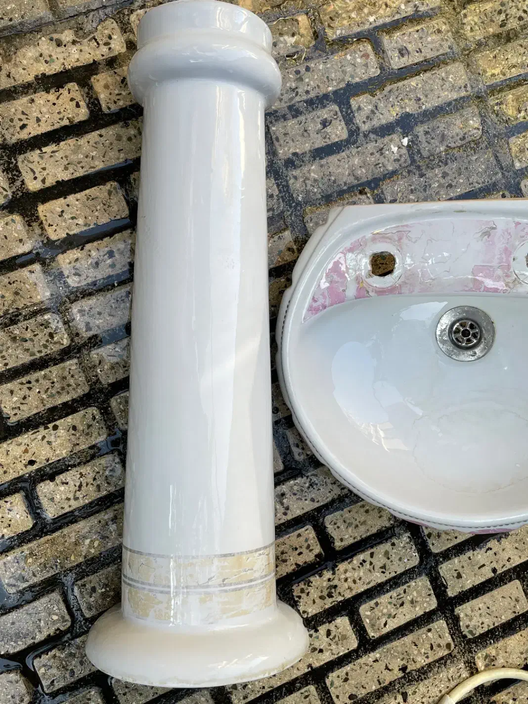 روشویی|لوازم سرویس بهداشتی|همدان, |دیوار