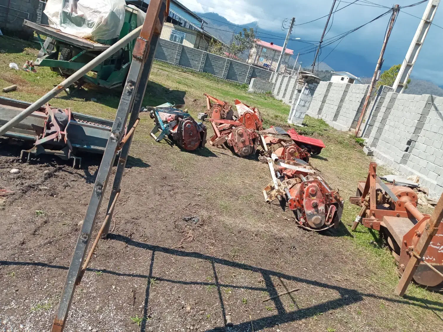 ادواتتراکتور|قطعات یدکی و لوازم جانبی|تالش, هشتپر|دیوار