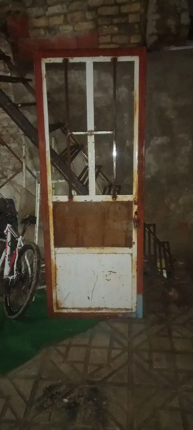 درب .آهنی|مصالح و تجهیزات ساختمان|بجنورد, |دیوار