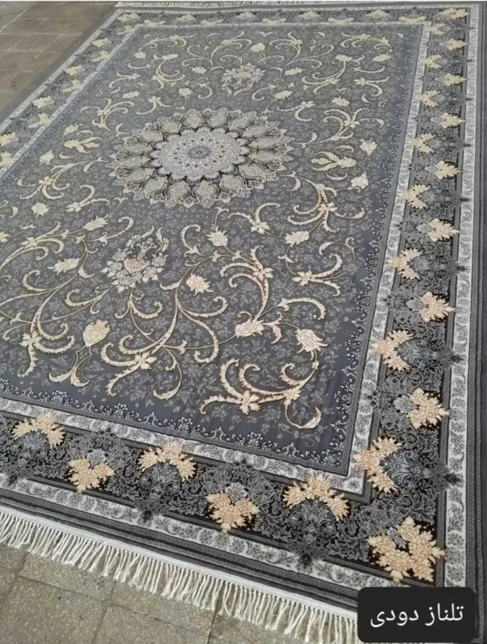 ۷۰۰شانه نقشه تلناز دودی زیر قیمت کارخونه|فرش|ایذه, |دیوار