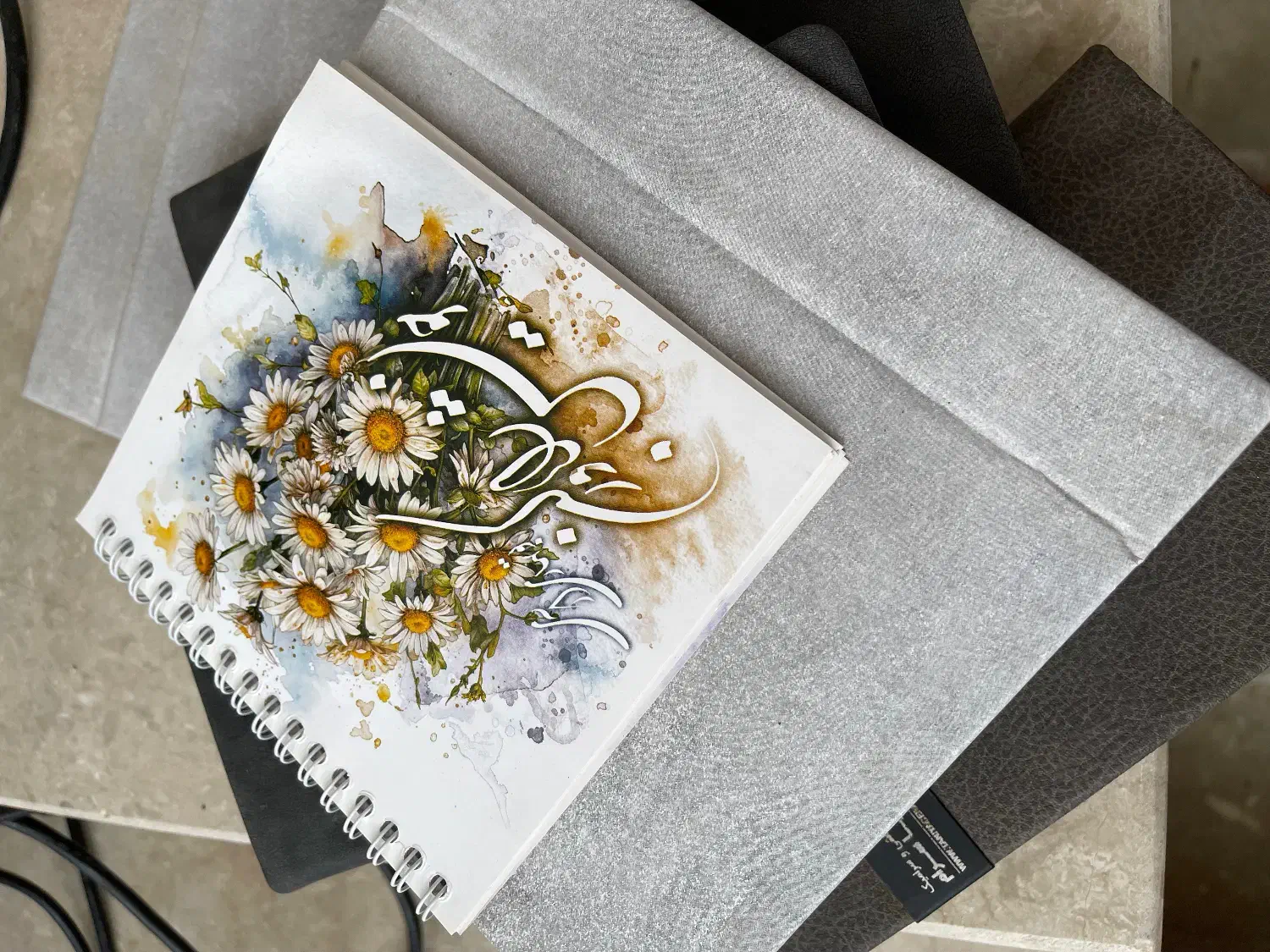 میز تحریر و سررسید|میز تحریر و کامپیوتر|یزد, |دیوار