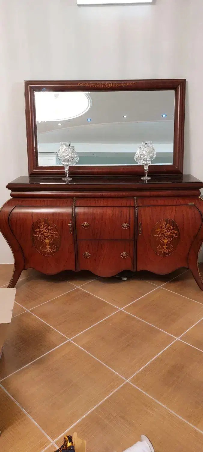 آینه کنسول برند|بوفه، ویترین، کنسول|مشهد, تربیت (صدف)|دیوار