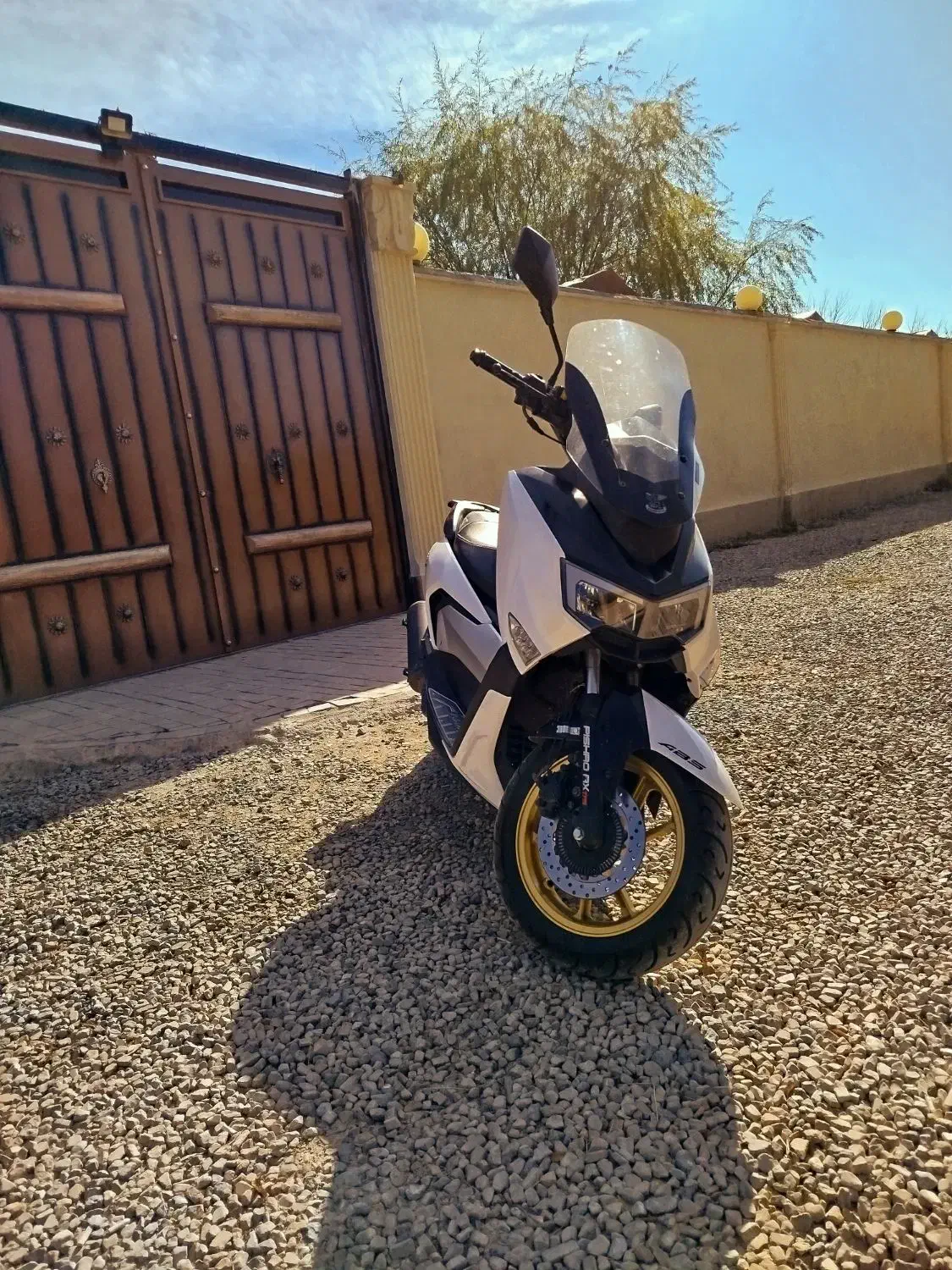 پیشرو طرح NMax|موتورسیکلت|بروجرد, |دیوار