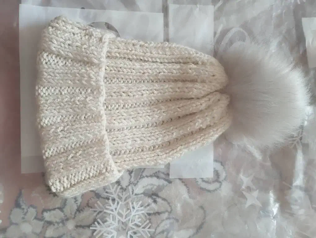 کلاه|لباس|فولادشهر, B7|دیوار