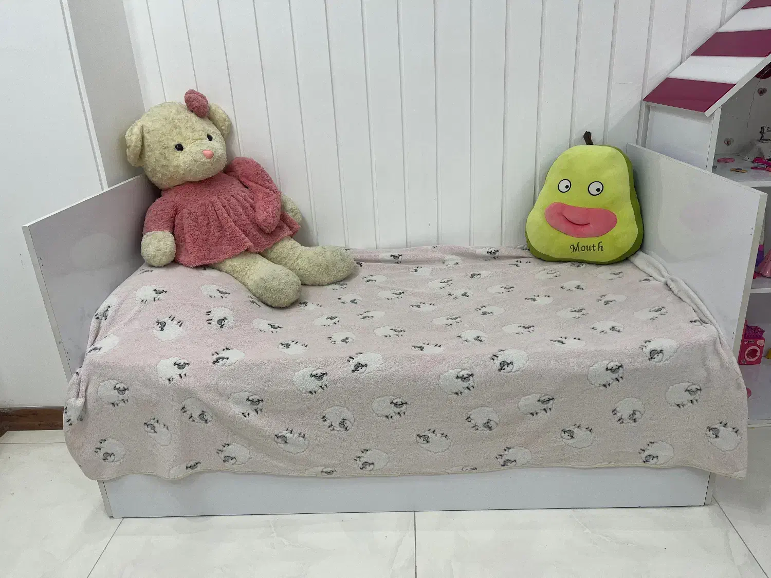 تخت و دو عدد قفسه|تخت و سرویس خواب|مشهد, امیریه|دیوار