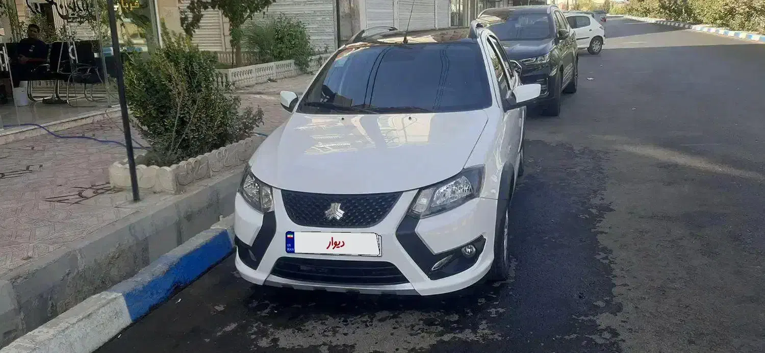 کوئیک GXR بی رنگ سقف مشکی آخر ۴۰۳|خودرو سواری و وانت|فردیس, فردیس|دیوار