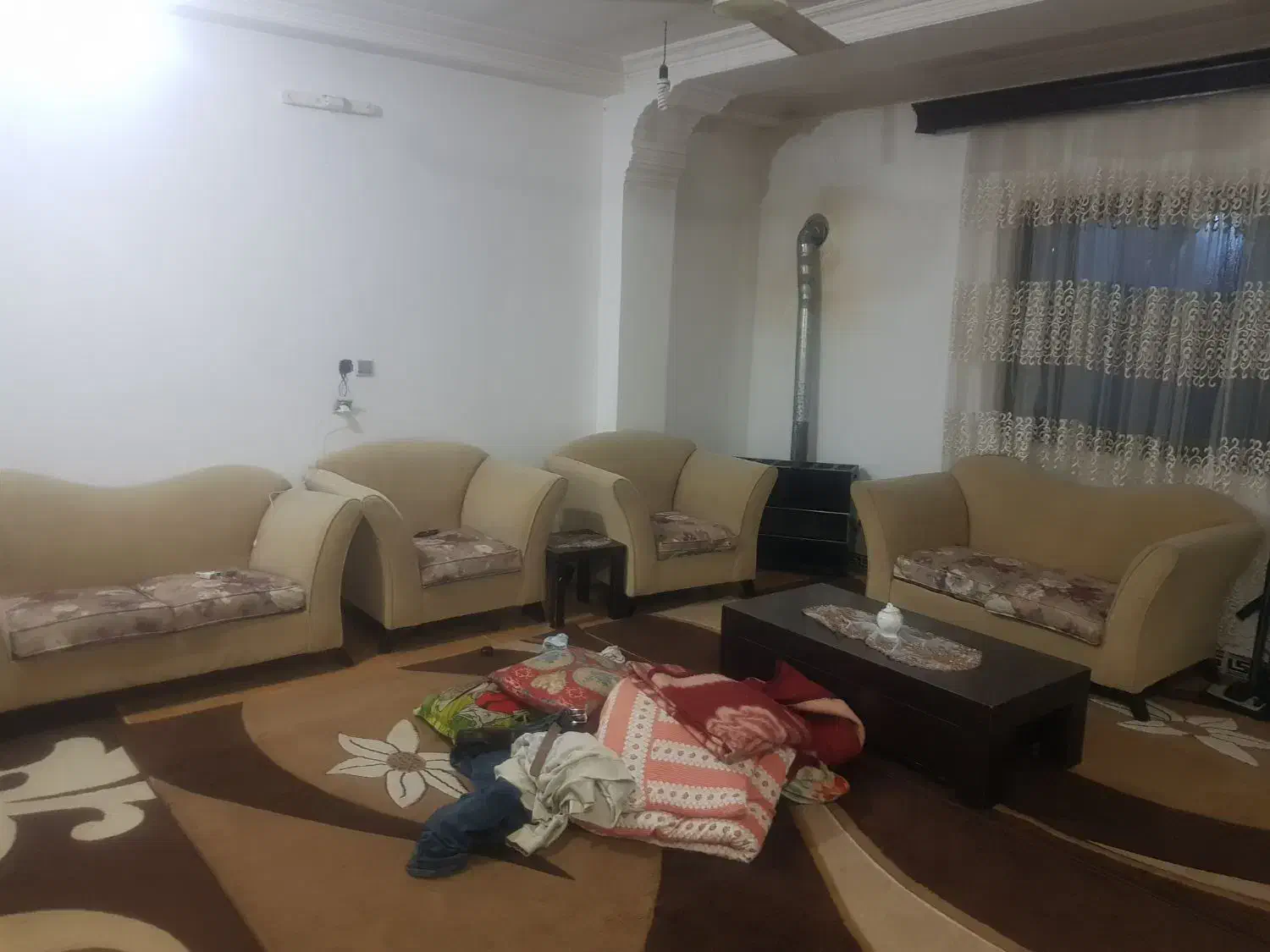 کلیه لوازم خانه در حد نو|مبلمان خانگی و میز عسلی|مرزیکلا, |دیوار