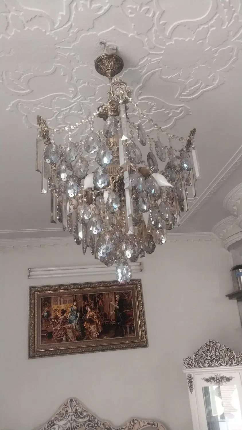 لوستر در حد نو مدل کریستالی|لوستر و چراغ آویز|اصفهان, باتون|دیوار