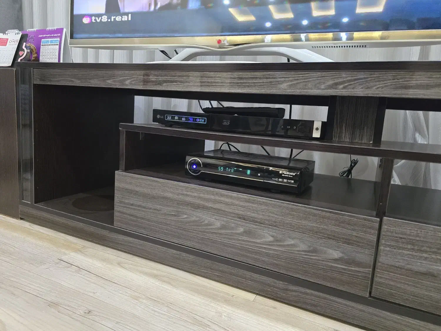 میز تلویزیون در حد نو|میز تلویزیون|اصفهان, کوی شهید کشوری|دیوار