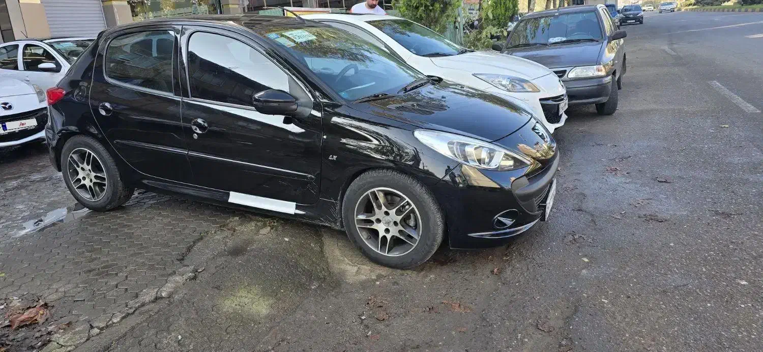 207 مدل 1402 مشکی آبنوس|خودرو سواری و وانت|لاهیجان, حزین|دیوار