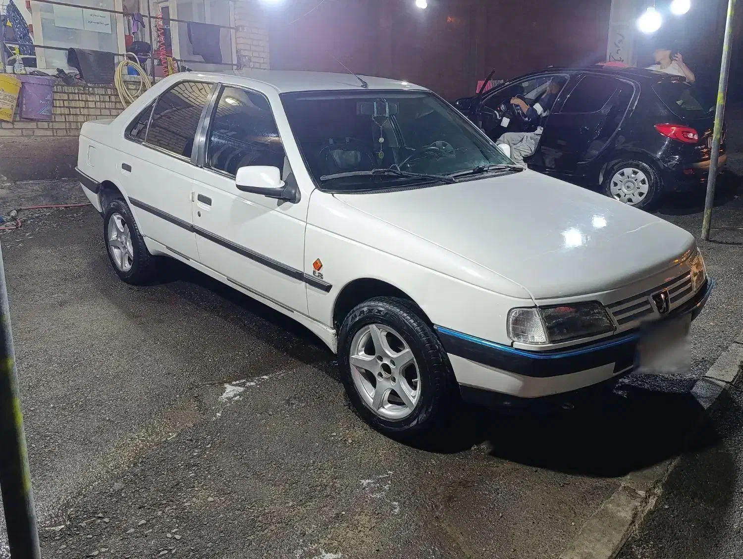 پژو 405 88|خودرو سواری و وانت|خرمآباد, |دیوار