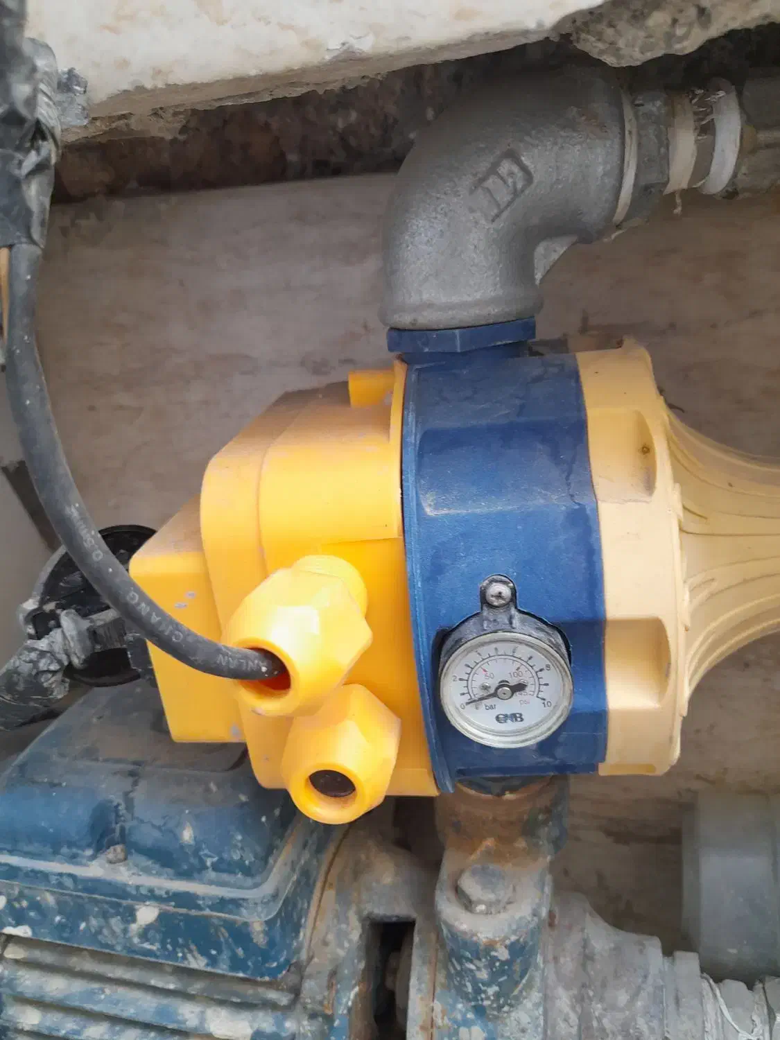 لوله کشی  فاضل اب نصب پمپ نصب منبع اب وبرقکاری|خدمات پیشه و مهارت|شیراز, دارالرحمه|دیوار