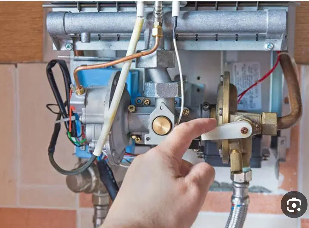 تعمیر آبگرمکن ، پکیج،بخاری ،نصب شیرالات،لوله کشی|خدمات پیشه و مهارت|مشهد, کوه سنگی|دیوار