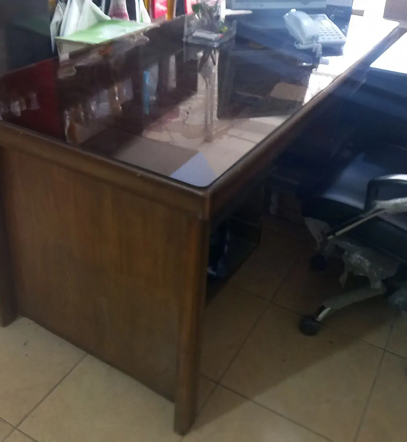 دو عدد میز اداری|مبلمان اداری|اصفهان, رحیمآباد|دیوار