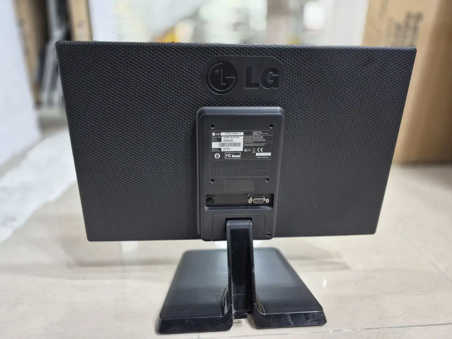 مانیتور ۱۹ ال جی|قطعات و لوازم جانبی رایانه|بندر کنگان, |دیوار