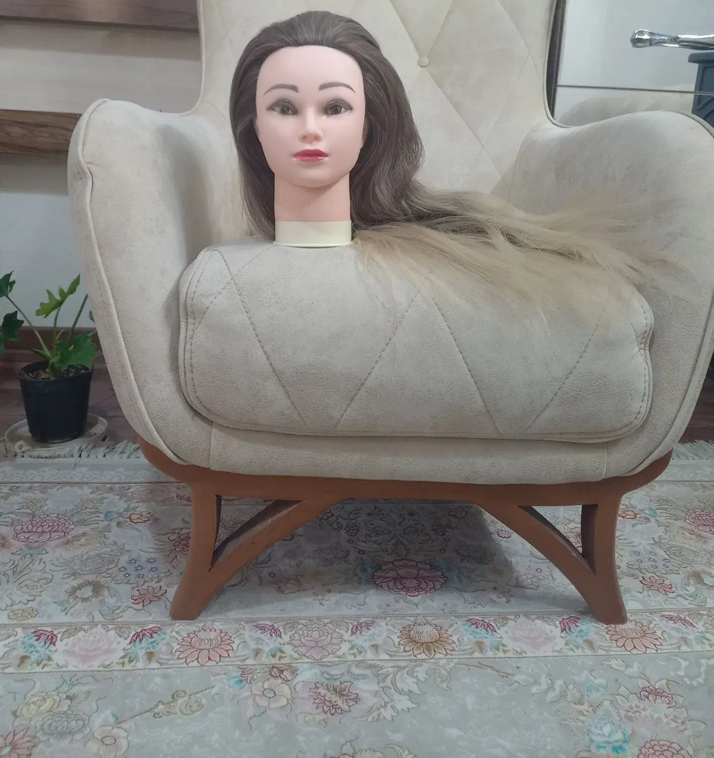 کله مانکن وپایه|آرایشگاه و سالن‌های زیبایی|شاهین‌شهر, سعدی جنوبی|دیوار