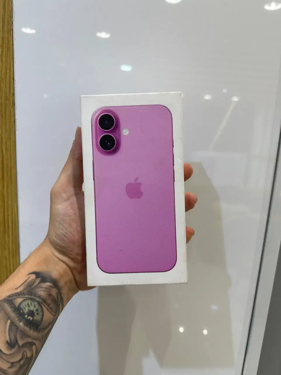 iphone 16 normal آیفون ۱۶ نرمال|موبایل|تهران, درختی|دیوار