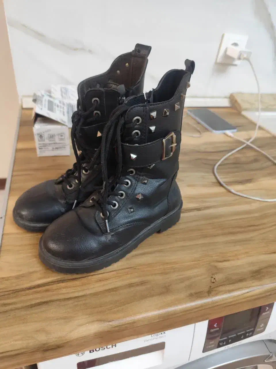 یه بوت سالم و. تمیز و‌گرم|کفش و لباس بچه|تهران, امام زاده حسن|دیوار