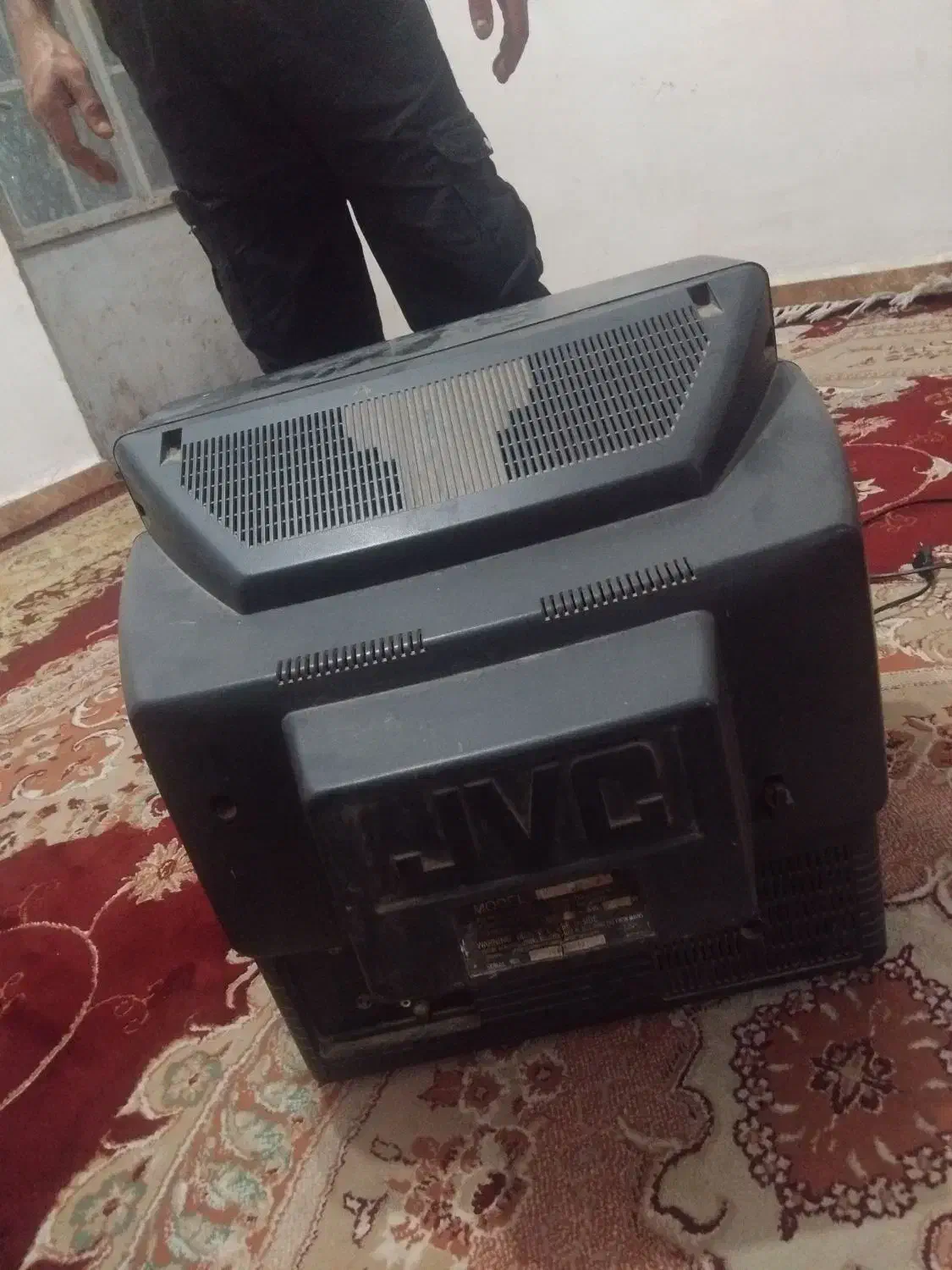 تلویزیون تمیز سالم|تلویزیون و پروژکتور|دزفول, |دیوار