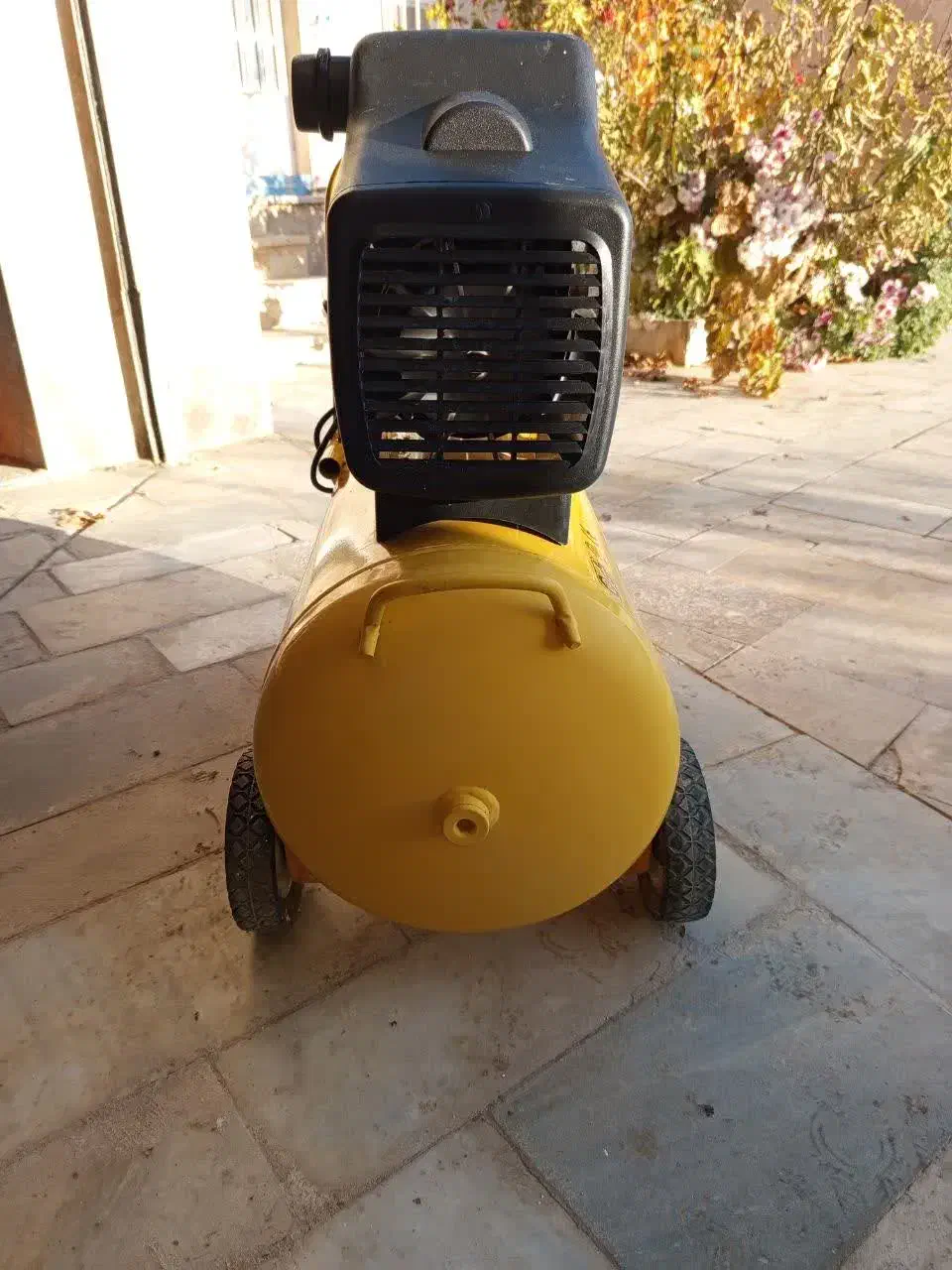 پمپ باد کنزاکس ۵۰ لیتری/بسیار قوی/ سالم|ابزارآلات|خمین, |دیوار