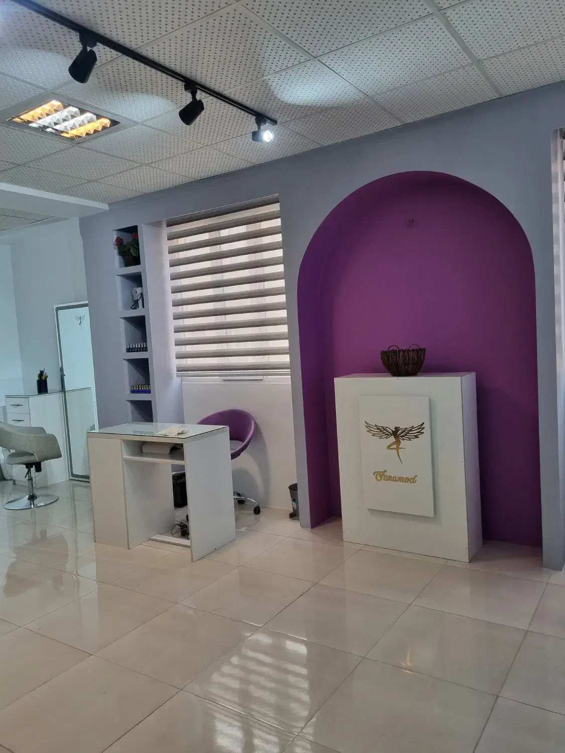 استخدام پرسنل متخصص و با مشتری|استخدام درمانی، زیبایی، بهداشتی|شهریار, شهریار|دیوار