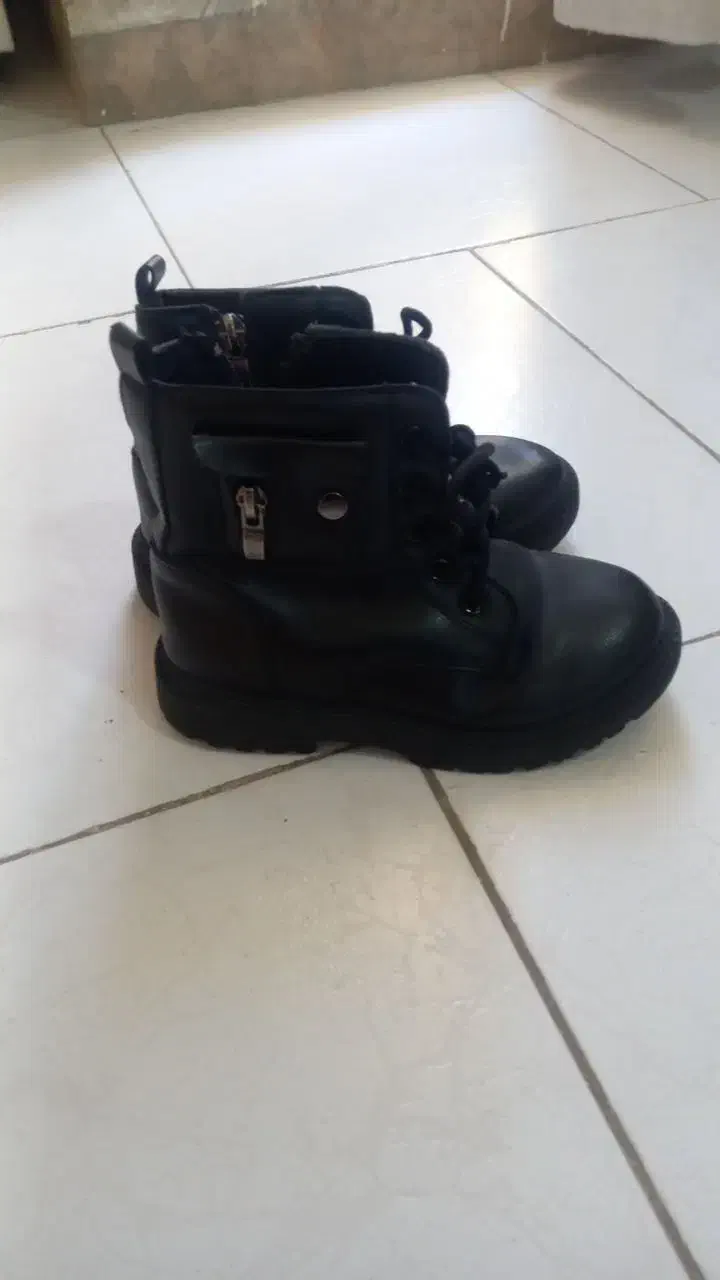 پوت بچگانه|کفش و لباس بچه|نسیم‌شهر, |دیوار