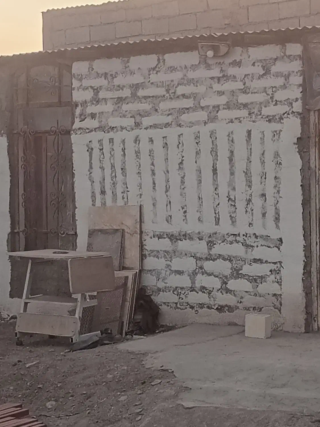 سیمان کاری . طرح نمای اجر با سیمان سفید و بنایی|خدمات پیشه و مهارت|سیرجان, |دیوار