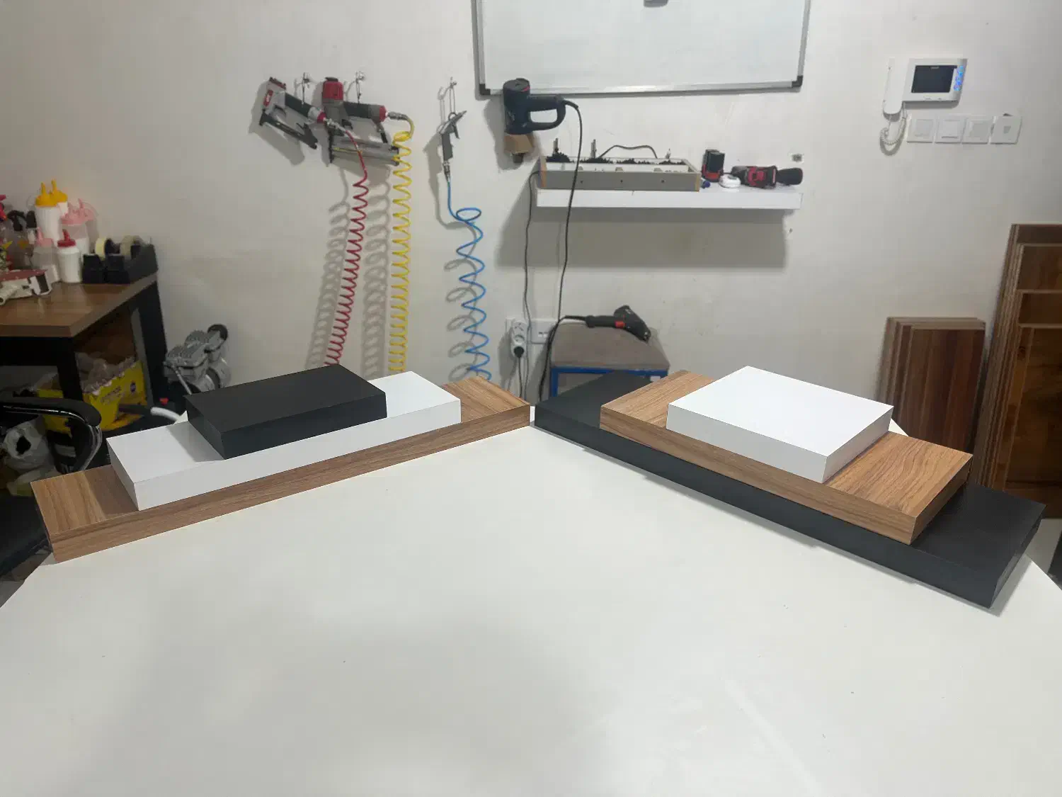 شلف دیواری شلف چوبی شلف پایه مخفی|کتابخانه، شلف، قفسههای دیواری|تهران, امیریه|دیوار