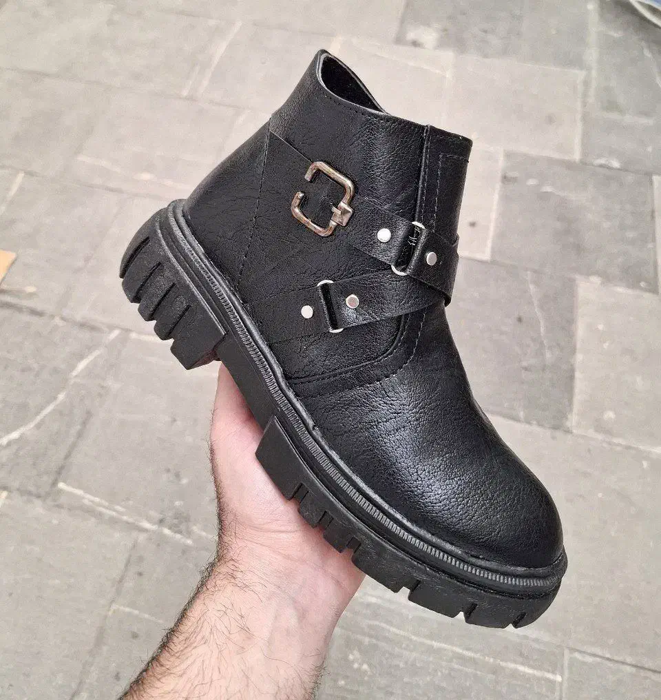 کفش پاشنه بلند و صندل و نیم بوت و اسپرت زنانه|کیف، کفش، کمربند|برازجان, |دیوار