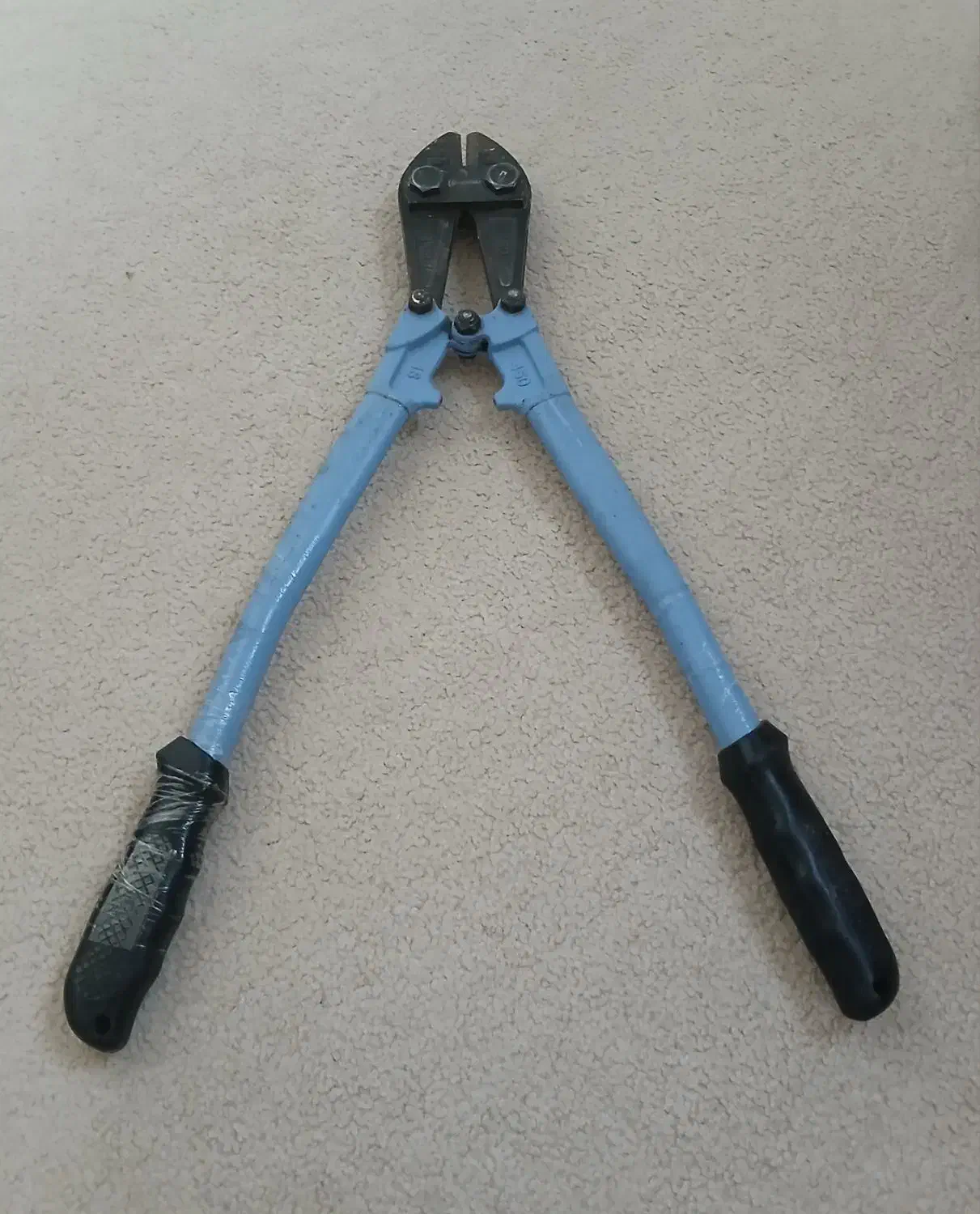 ابزارآلات و قیچی|ابزارآلات|دزفول, |دیوار