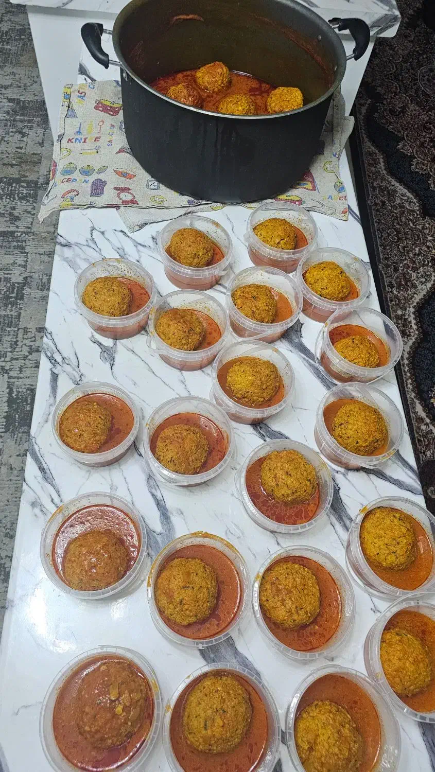 به یک نفر کانتر کار اش و حلیم فروش|استخدام خدمات فروشگاه و رستوران|تهران, گمرک|دیوار