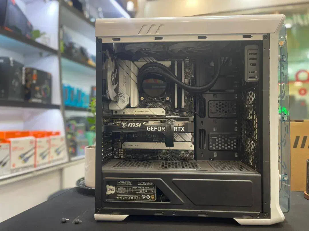 کیس گیمینگ|رایانه رومیزی|قم, صفائیه|دیوار