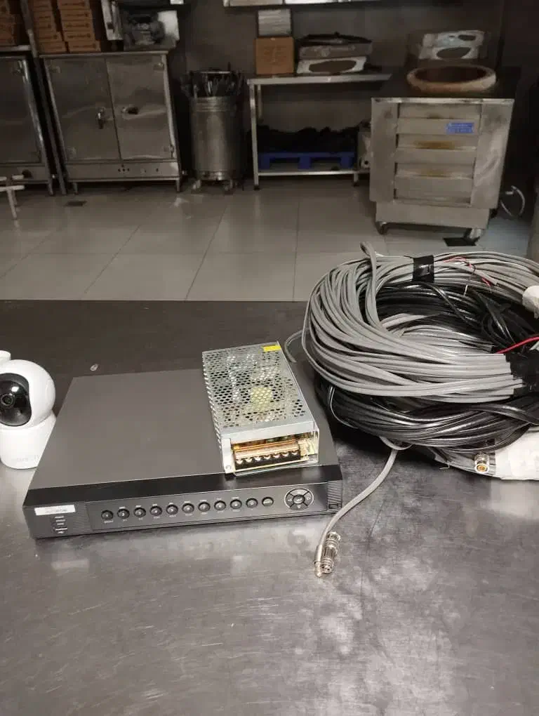 دوربین مداربسته|دوربین مداربسته|تهران, نیروی هوایی (پیروزی)|دیوار