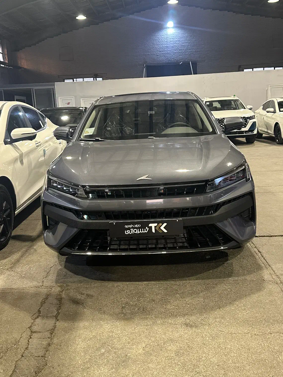 TkKتجارت خودرو خسروانی/کی ام سی J7kmc|خودرو سواری و وانت|تهران, شهرک دانشگاه|دیوار