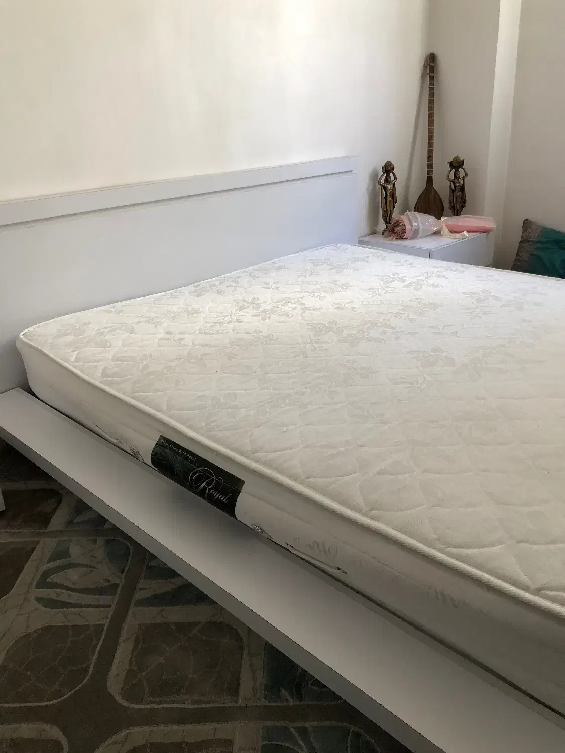 تختدونفره|تخت و سرویس خواب|خوی, |دیوار