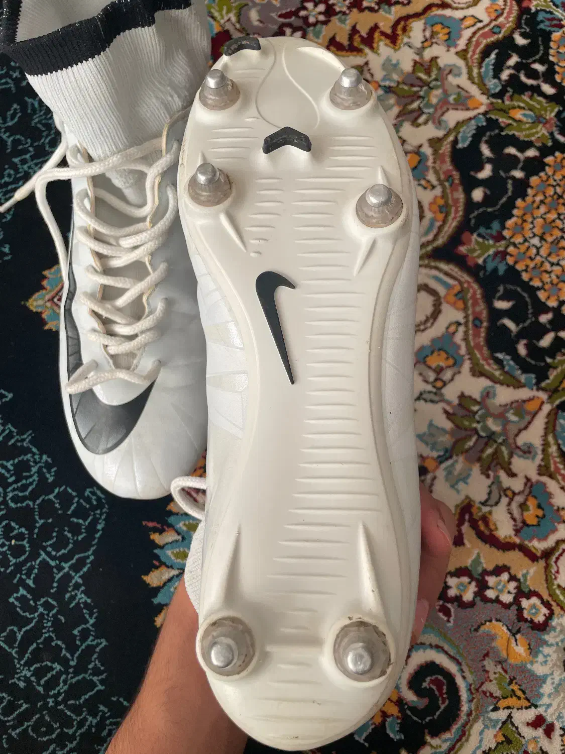 کفش چمنی|کیف، کفش، کمربند|سرپل ذهاب, |دیوار