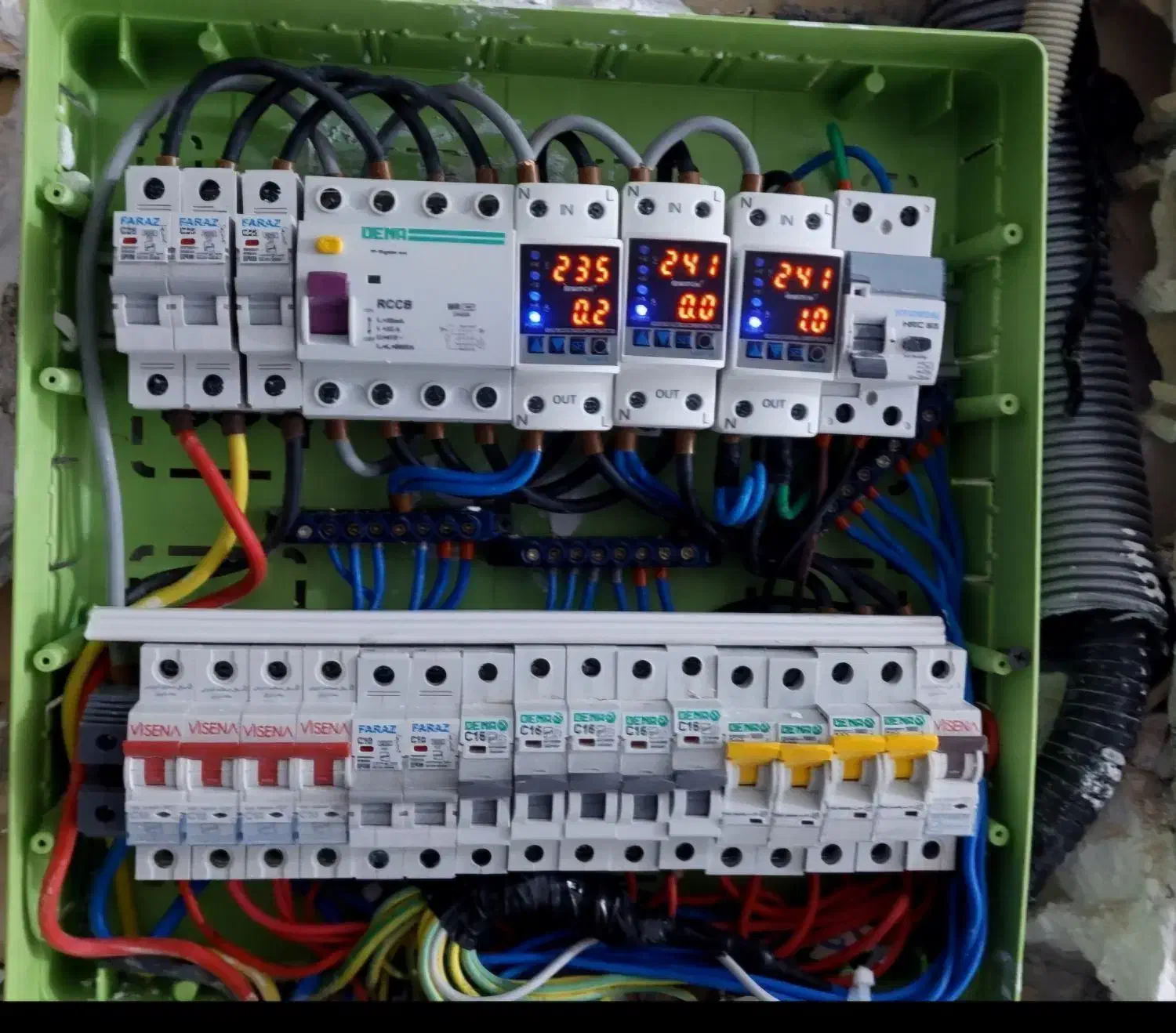 برقکاری ساختمان/رفع اتصالی/لاین نوری کابینتی|خدمات پیشه و مهارت|بندرعباس, |دیوار