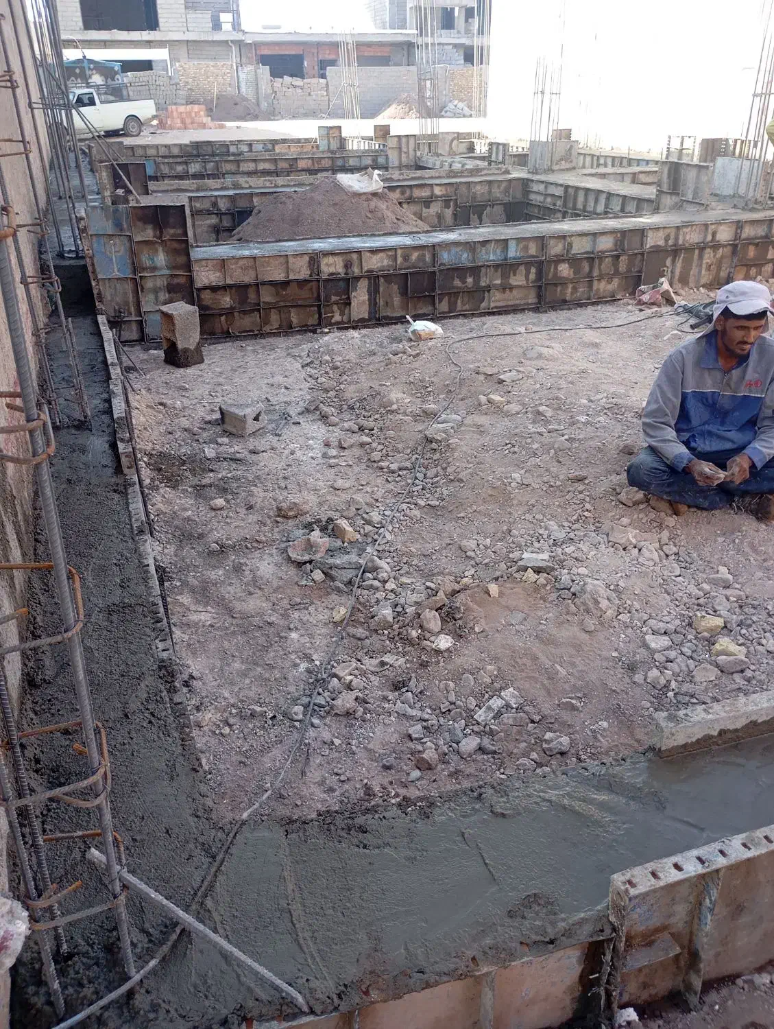 آرمتور سقف ستون کف پله شناژی بتن مگر|خدمات پیشه و مهارت|کرمان, |دیوار