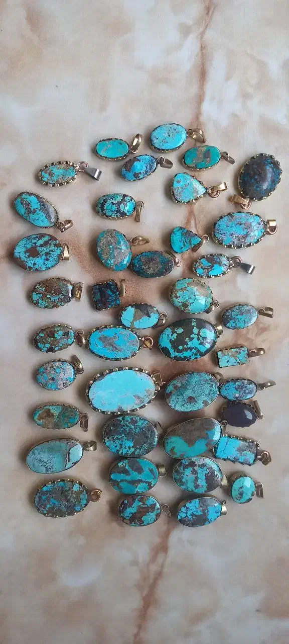 گردنبند فیروزه نیشابوری|جواهرات|مشهد, عنصری|دیوار