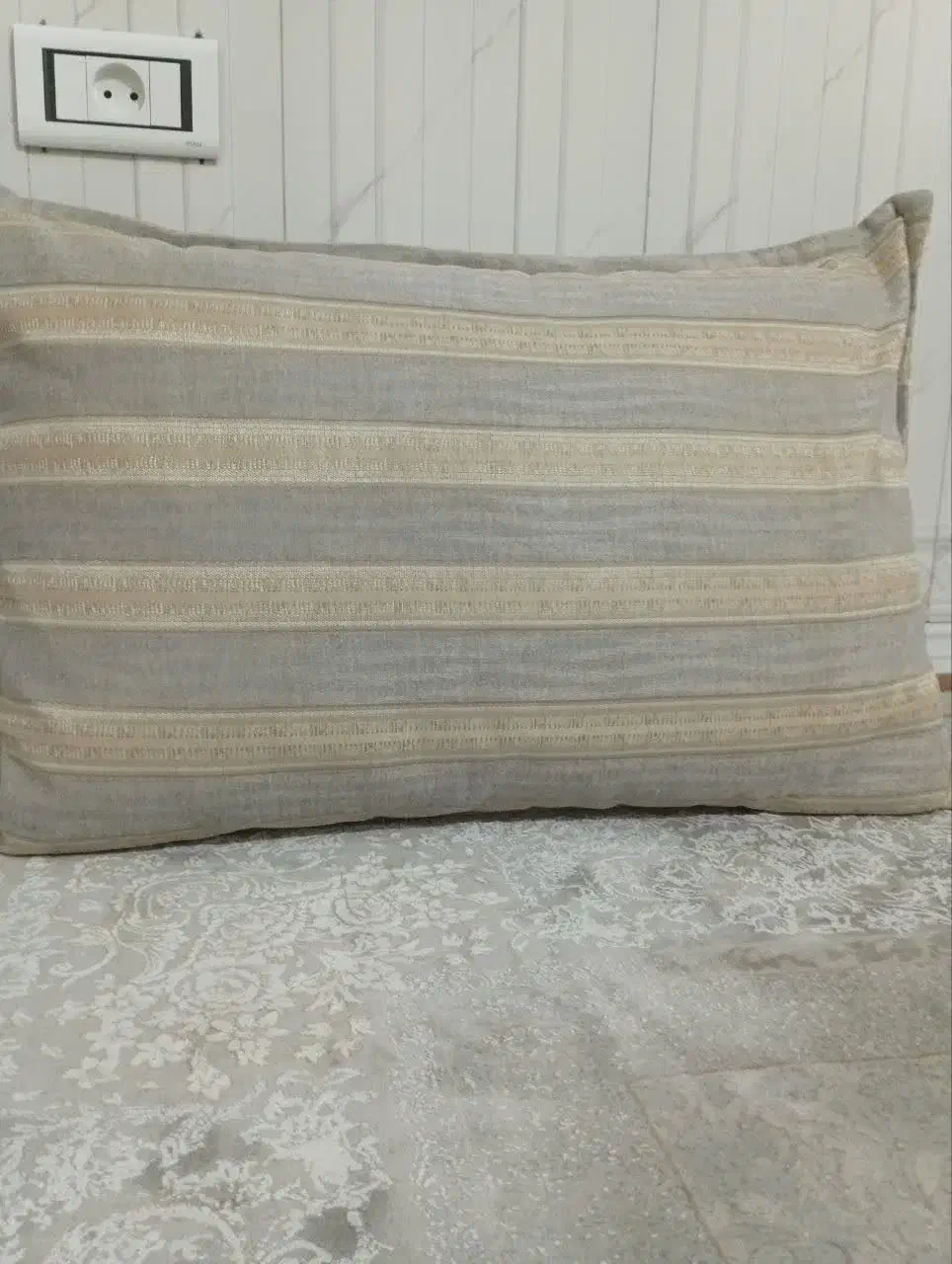 متکا|رختخواب، بالش، پتو|قم, سید معصوم|دیوار