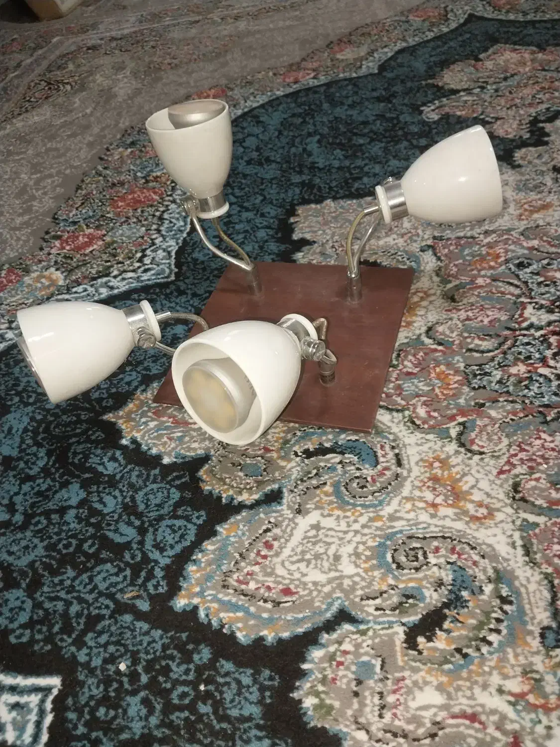 دو عدد لوستر دیواری یا سقفی آلمانی|لوستر و چراغ آویز|تهران, آبشار تهران (دریاچه)|دیوار