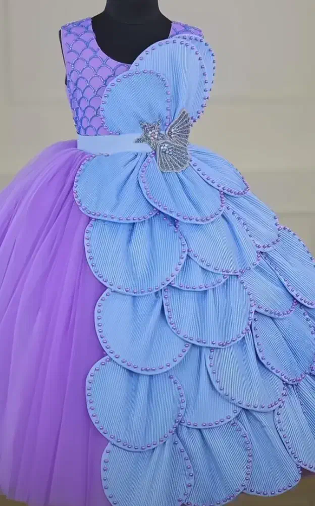 دوخت لباس|لباس|فولادشهر, فولادشهر|دیوار