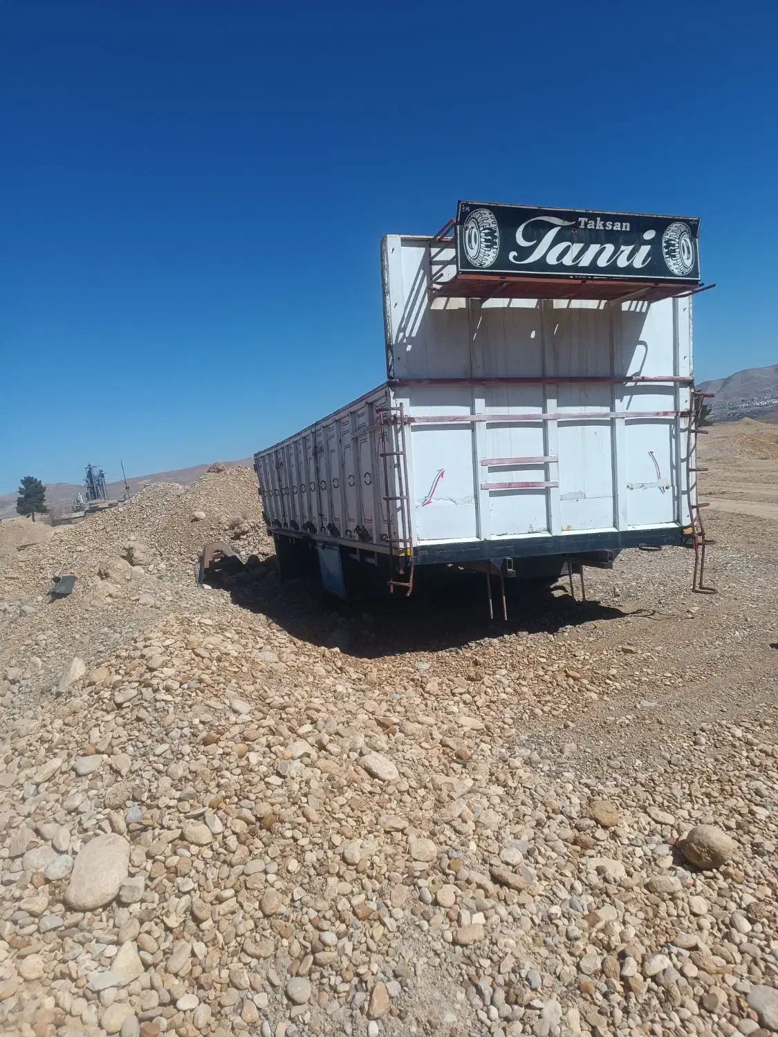 اتاق باری چوب فلز ده چرخ|خودرو سنگین|شیراز, شهرک فجر|دیوار